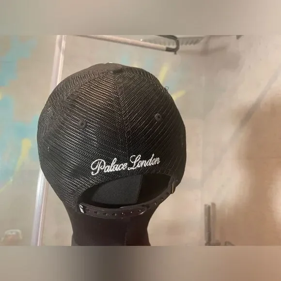Palace Y2k Adjustable Hat - Unisex - Black/Red Closedpin Heart Embroidered